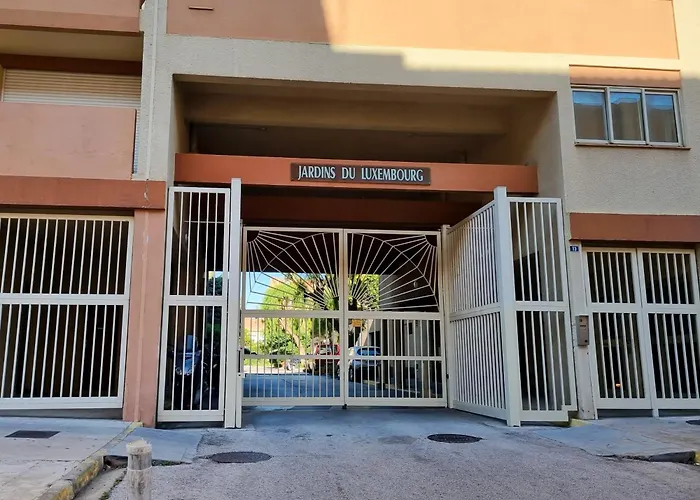 Le Repaire Des Palmiers - T2 En Centre-ville Avec Parking Et Piscine Apartamento